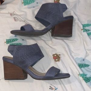 EUC Dr. Scholls Blue Suede Sansdala